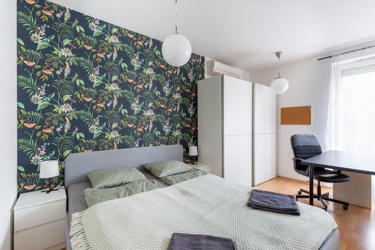 Apartment Er14 Erkel Utca 14 A - Lovely With Terrace
